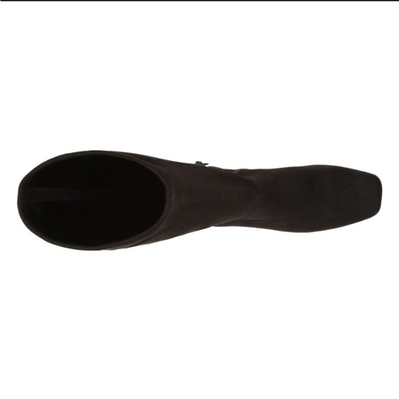 NIB Donald Pilner ‘Cassidy’ Suede Boots - Picture 3 of 9